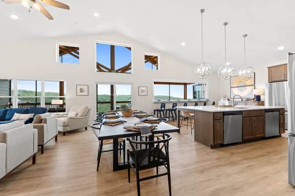 Lakeview Lodge - Image 2